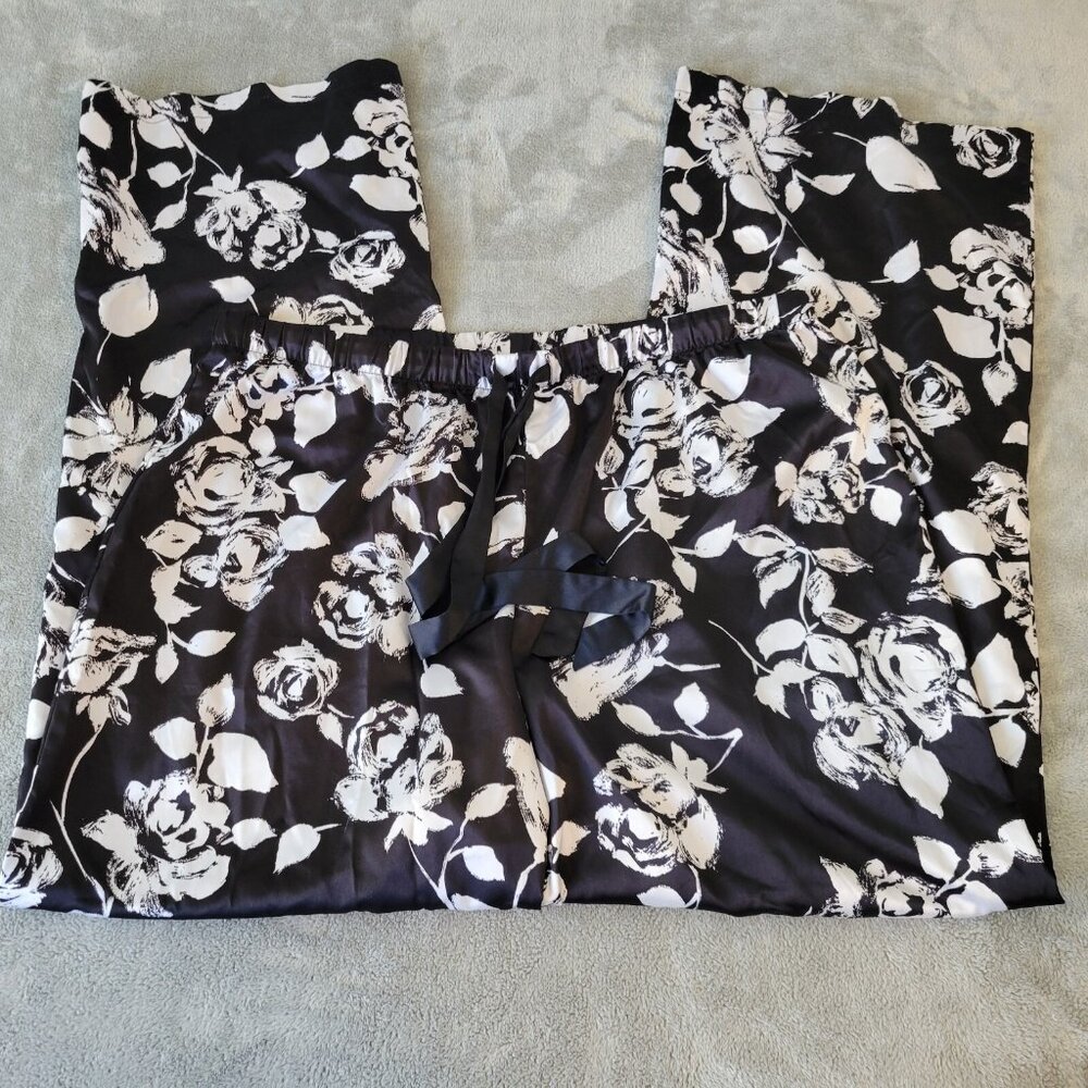 JLo Jennifer Lopez Womens Pajama Pants XL Black Floral Poly Blend FLO58XE
